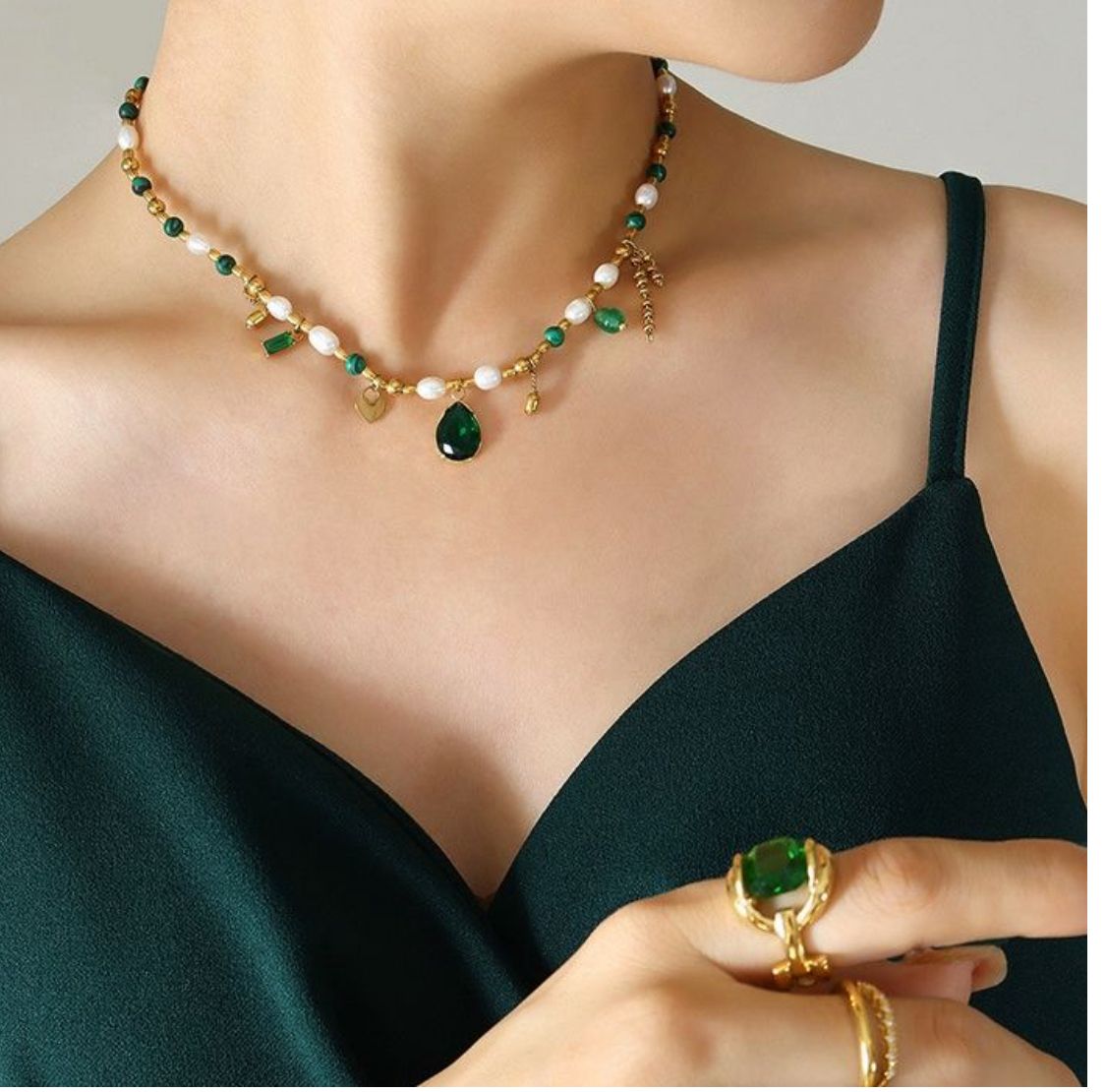 18K GOLD PLATED STAINLESS STEEL "EMERALD AND PEARLS" NECKLACE